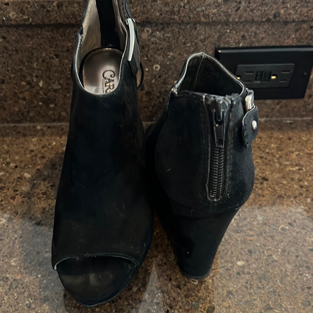 Carlos black wedged ankle booties size 7.5